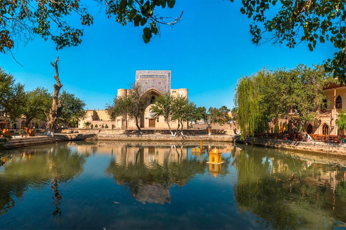 Ohun Caravan Sarai 18Th Century Old Hause Historical Unesco Heritage List 1 Minutes To Bukhara Old Town Square Est-Since 1826 For Walk In Guest Parking, Cozy Room, Best Location And Strong Wifi Exterior photo